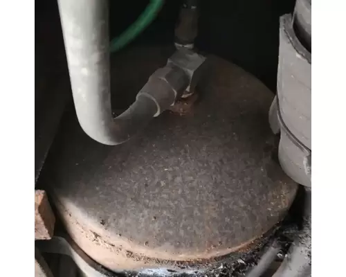 GMC C7000 Topkick Air Tank