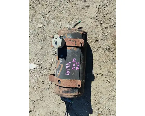 GMC C7000 Topkick Air Tank