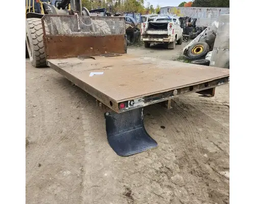 GMC C7000 Topkick Box  Bed