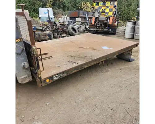 GMC C7000 Topkick Box  Bed