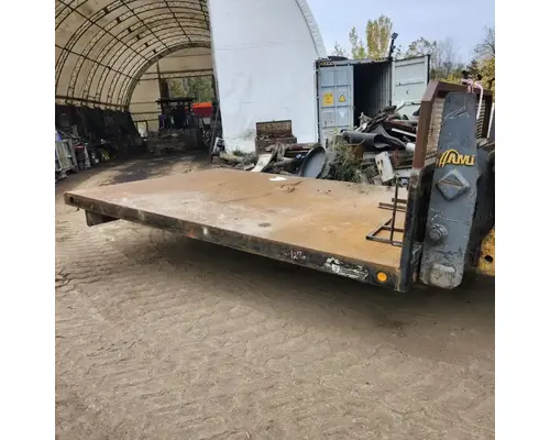 GMC C7000 Topkick Box  Bed