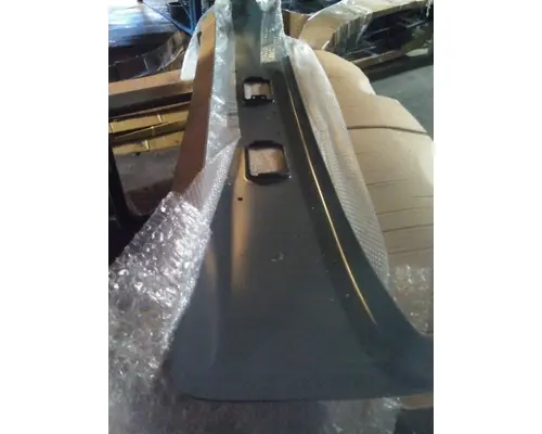 GMC C7000 BUMPER ASSEMBLY, FRONT