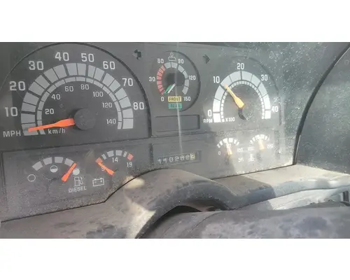 GMC C7000 GAUGE CLUSTER