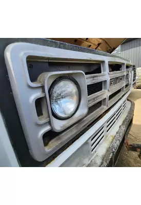 GMC C7000 Grille