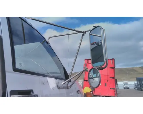 GMC C7000 MIRROR ASSEMBLY CABDOOR