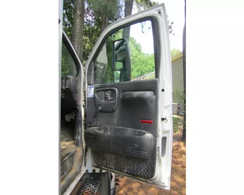 GMC C7500 2003-2010 DOOR ASSEMBLY, FRONT