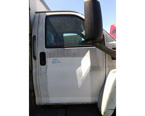 GMC C7500 2003-2010 DOOR ASSEMBLY, FRONT