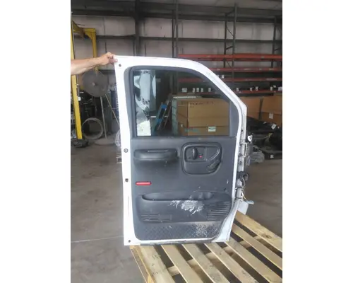 GMC C7500 2003-2010 DOOR ASSEMBLY, FRONT