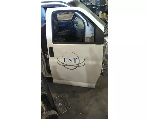 GMC C7500 2003-2010 DOOR ASSEMBLY, FRONT