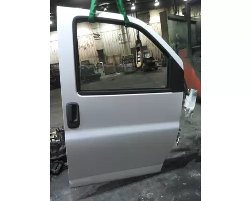 GMC C7500 2003-2010 DOOR ASSEMBLY, FRONT