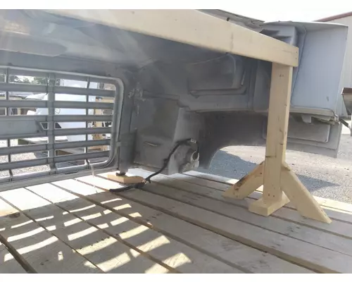 GMC C7500 2003-2010 HOOD