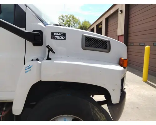 GMC C7500 2003-2010 HOOD