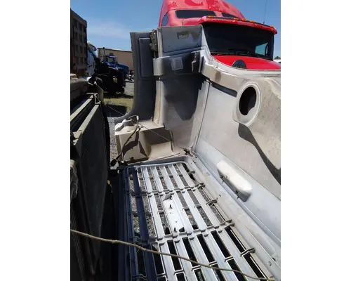 GMC C7500 2003-2010 HOOD