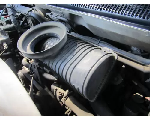 GMC C7500 AIR CLEANER