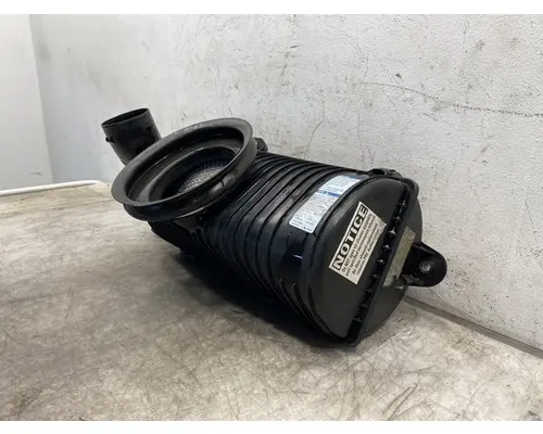 GMC C7500 Air Cleaner