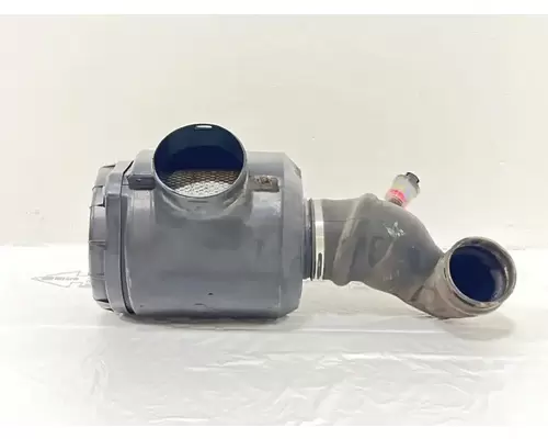 GMC C7500 Air Cleaner