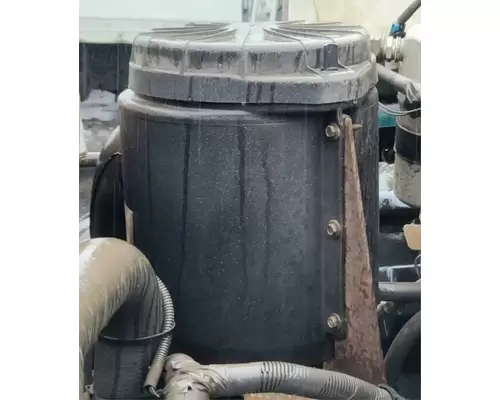 GMC C7500 Air Cleaner