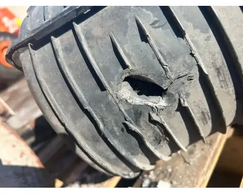 GMC C7500 Air Cleaner