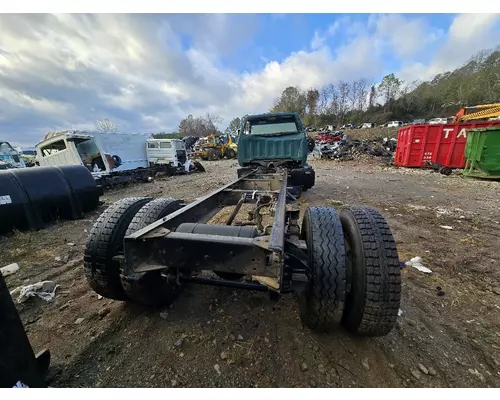 GMC C7500 Air Tank