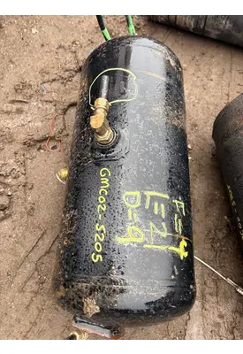 GMC C7500 Air Tank