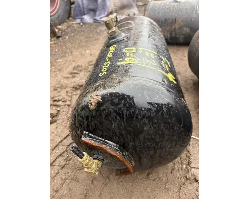GMC C7500 Air Tank