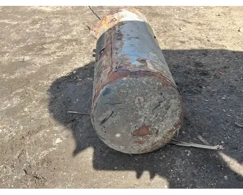 GMC C7500 Air Tank