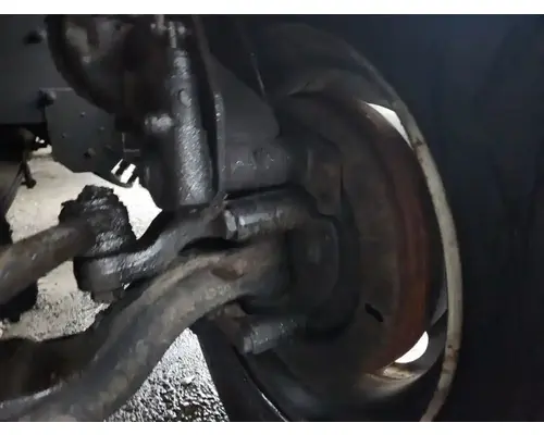 GMC C7500 Axle Assy, Fr (4WD)
