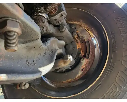 GMC C7500 Axle Assy, Fr (4WD)