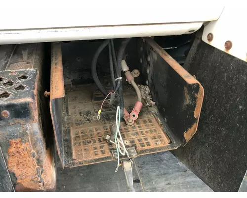 GMC C7500 Battery Box