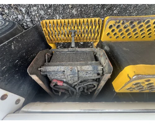 GMC C7500 Battery Box