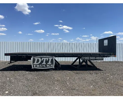 GMC C7500 Box  Bed