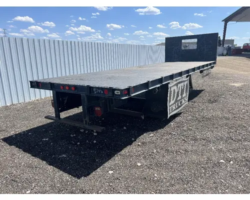 GMC C7500 Box  Bed