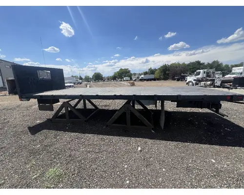 GMC C7500 Box  Bed