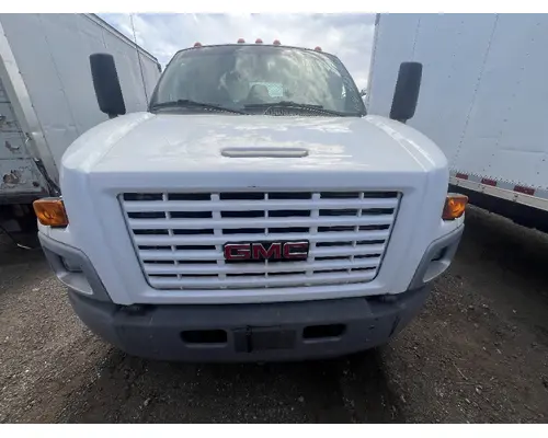 GMC C7500 Bumper Assembly, Front