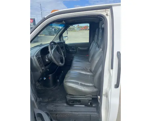 GMC C7500 Cab