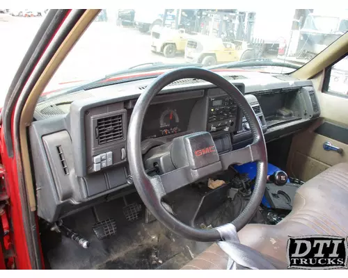 GMC C7500 Cab