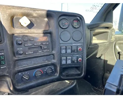 GMC C7500 Cab