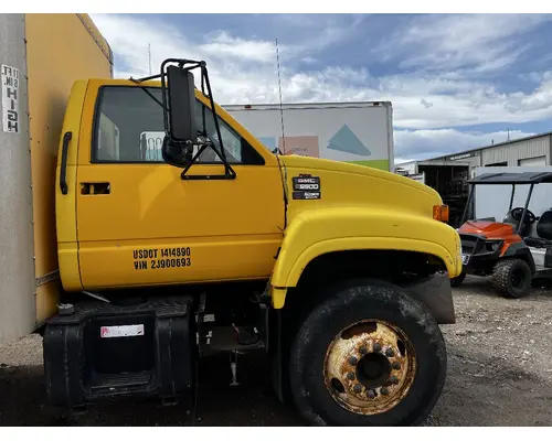 GMC C7500 Cab