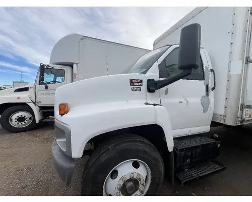 GMC C7500 Cab