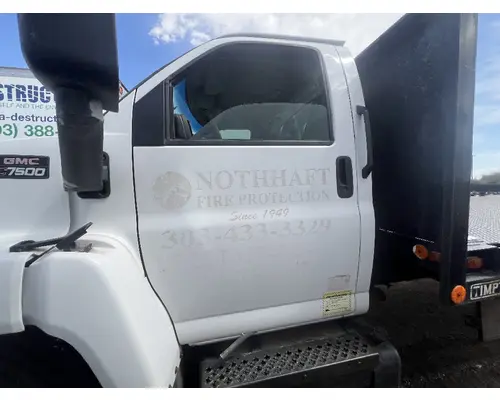 GMC C7500 Cab