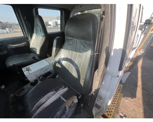 GMC C7500 Cab
