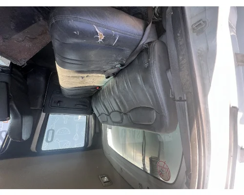 GMC C7500 Cab