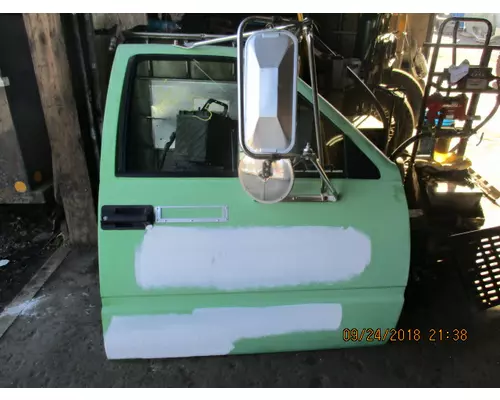 GMC C7500 DOOR ASSEMBLY, FRONT