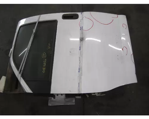 GMC C7500 DOOR ASSEMBLY, FRONT