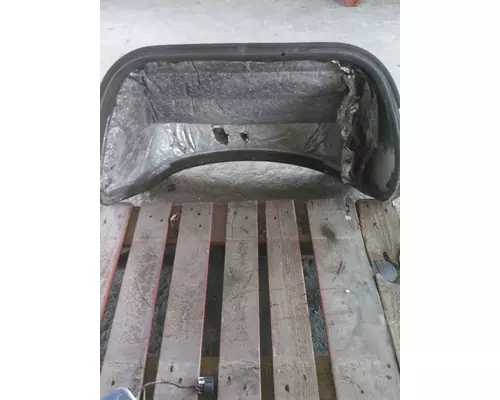 GMC C7500 ENGINE COVER (DOGHOUSE)