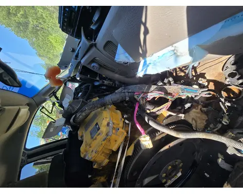 GMC C7500 Engine Assembly