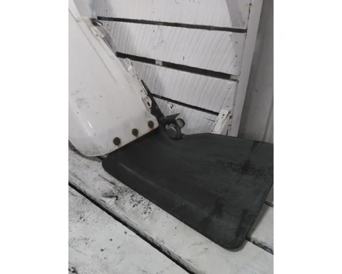 GMC C7500 FENDER EXTENSION