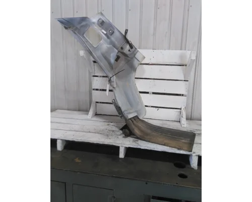 GMC C7500 FENDER EXTENSION