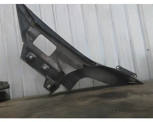 GMC C7500 FENDER EXTENSION