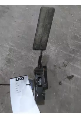 GMC C7500 FOOT PEDAL